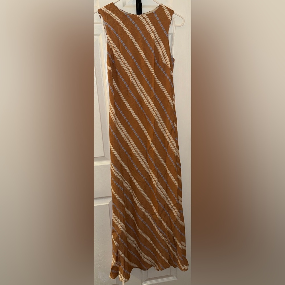 247.  Mon Renn Trove Shell Dress - Picture 6 of 15